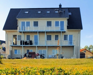 Lucys Haus 2 'Am Peeneblick'